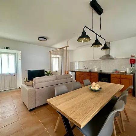 Casal Do Pequeno Alcobaça