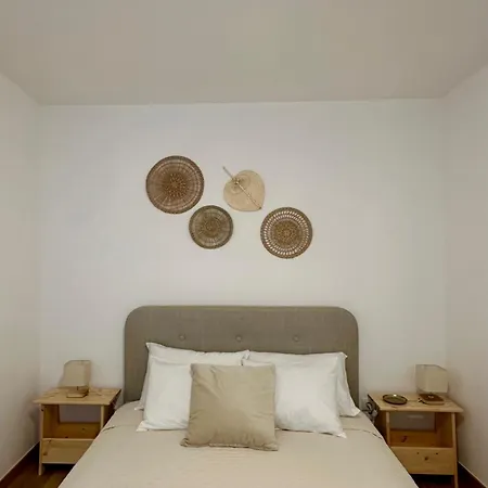 Casal Do Pequeno Tatil Evi *