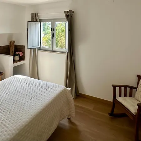 Casal Do Pequeno Tatil Evi Alcobaça